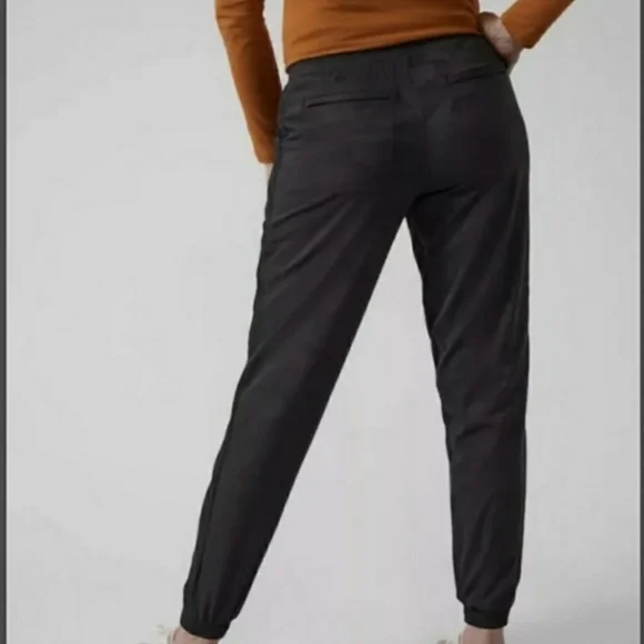 Athleta Brooklyn Lined Camo Jogger In Black Size 8